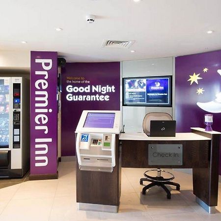 Premier Inn Leek Town Centre Exterior photo